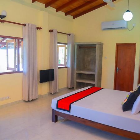 Athithi Villa Hikkaduwa Bagian luar foto
