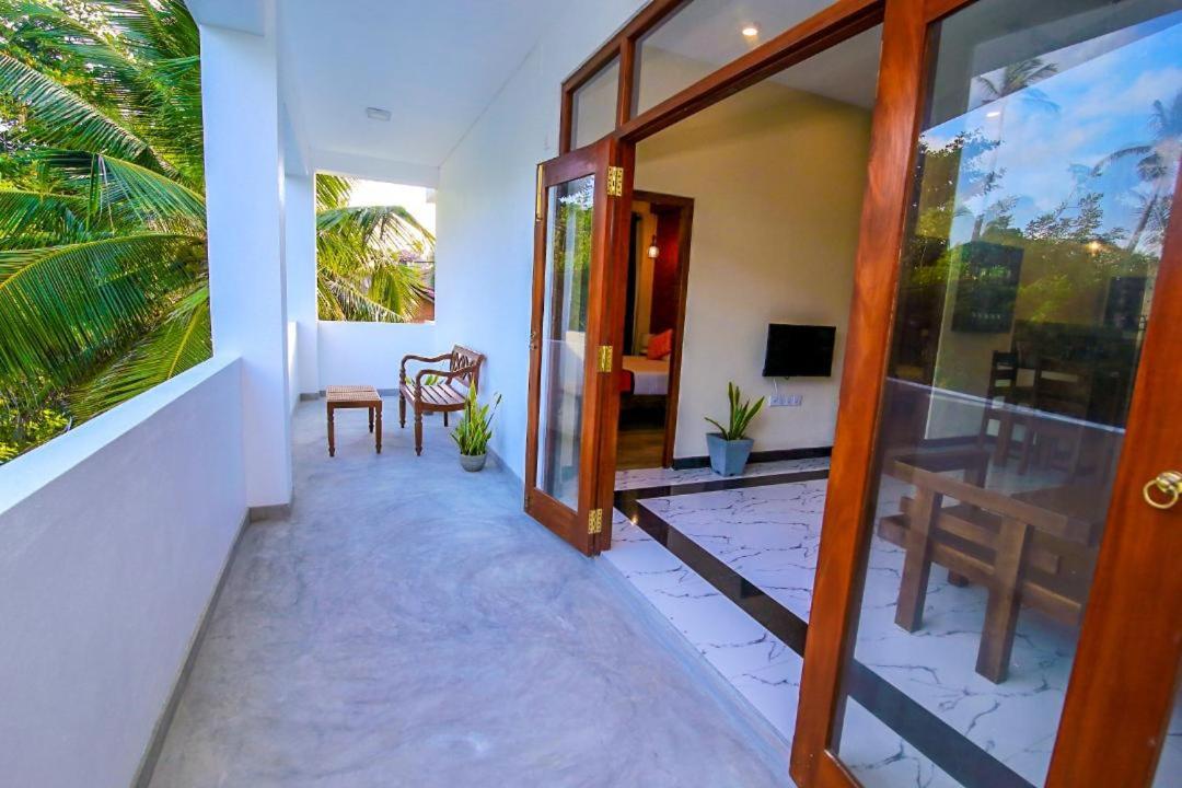 Athithi Villa Hikkaduwa Bagian luar foto