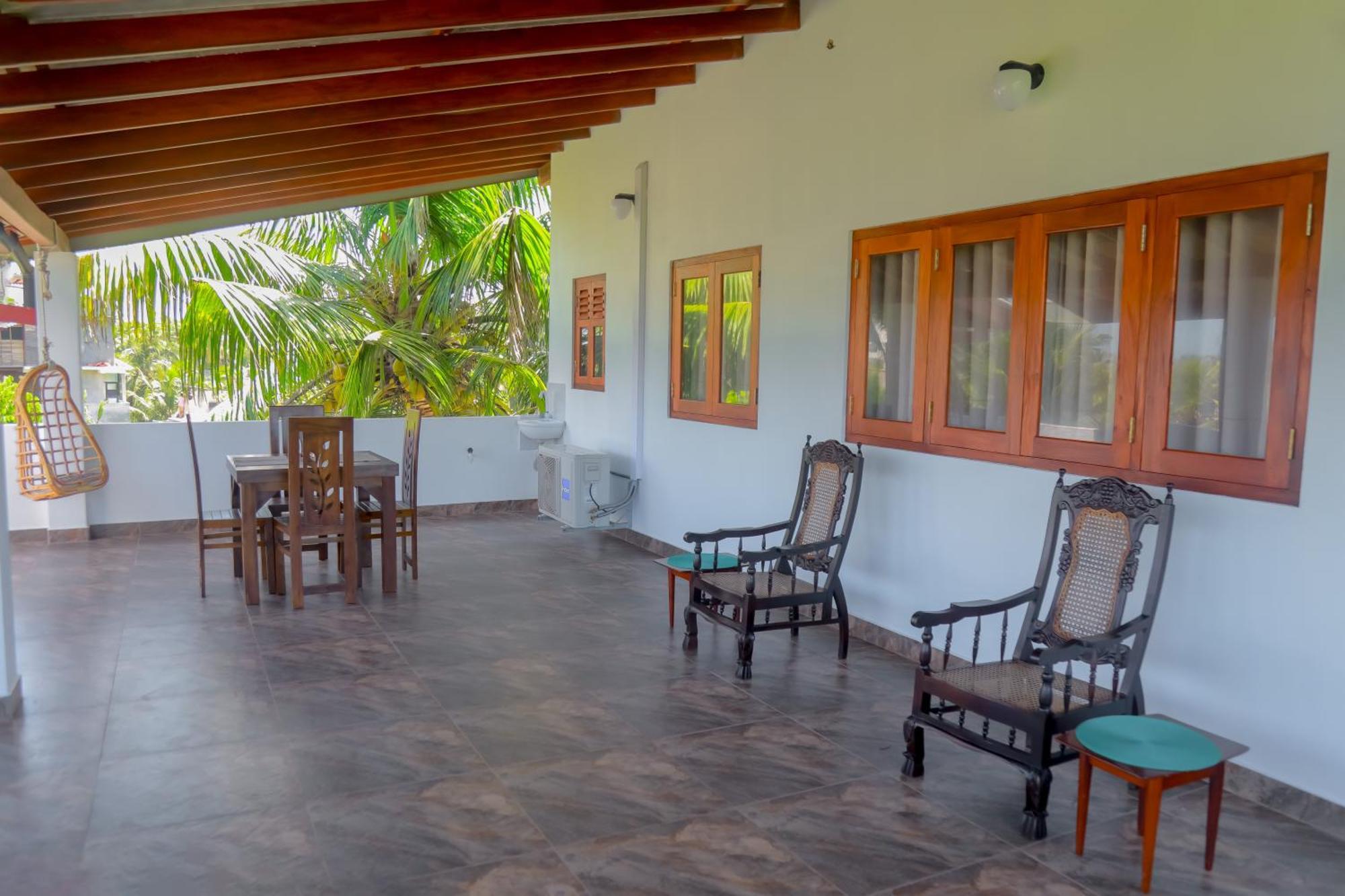 Athithi Villa Hikkaduwa Bagian luar foto