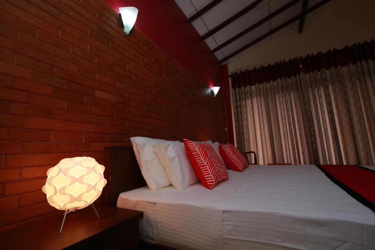 Athithi Villa Hikkaduwa Bagian luar foto