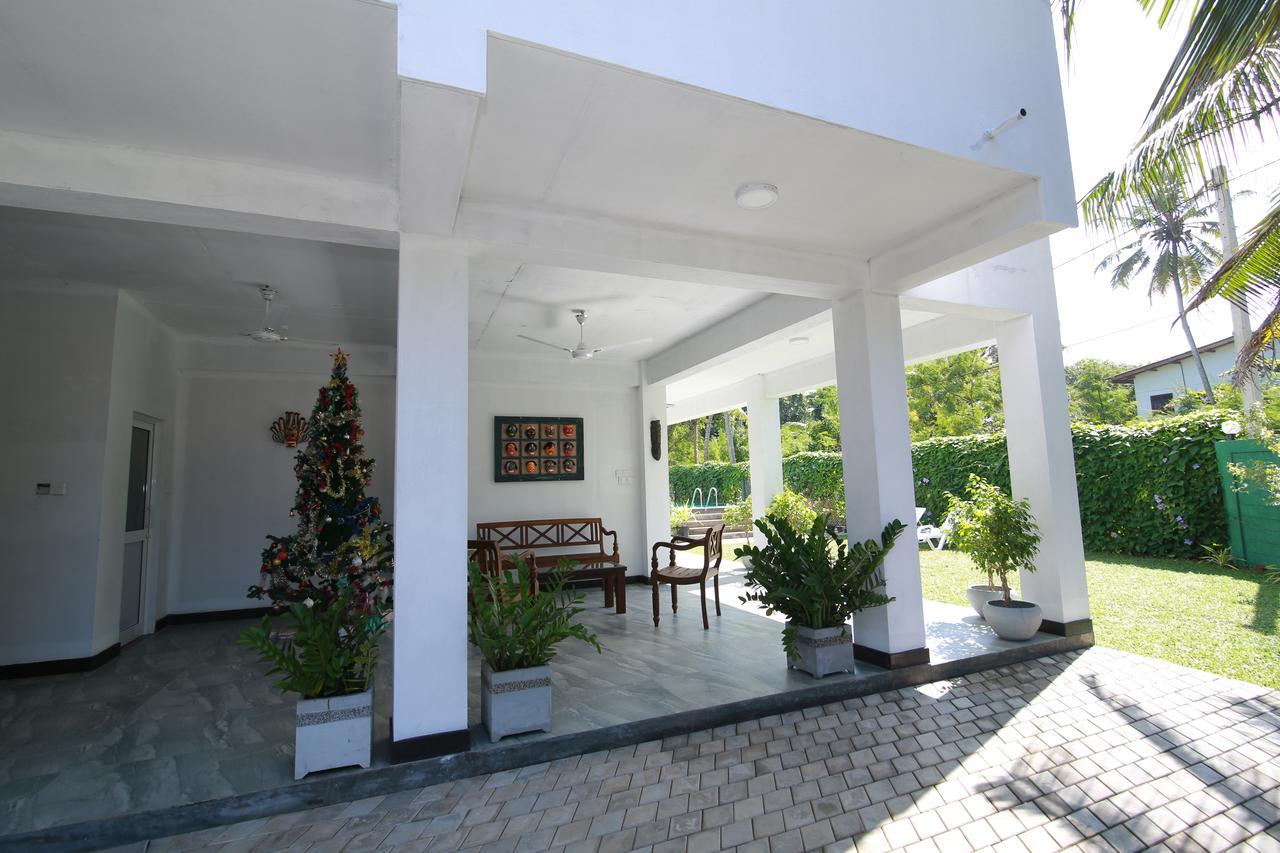 Athithi Villa Hikkaduwa Bagian luar foto