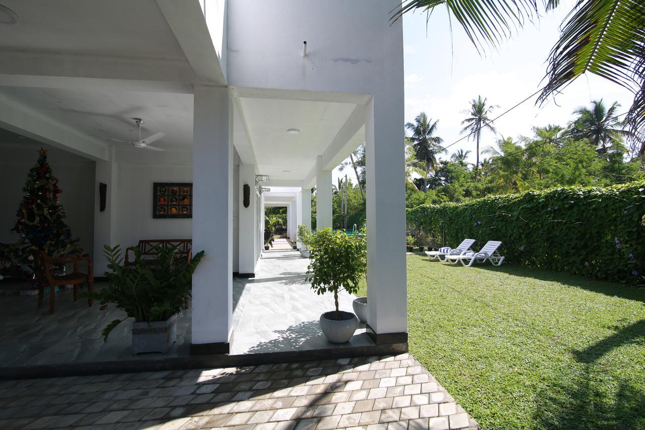 Athithi Villa Hikkaduwa Bagian luar foto