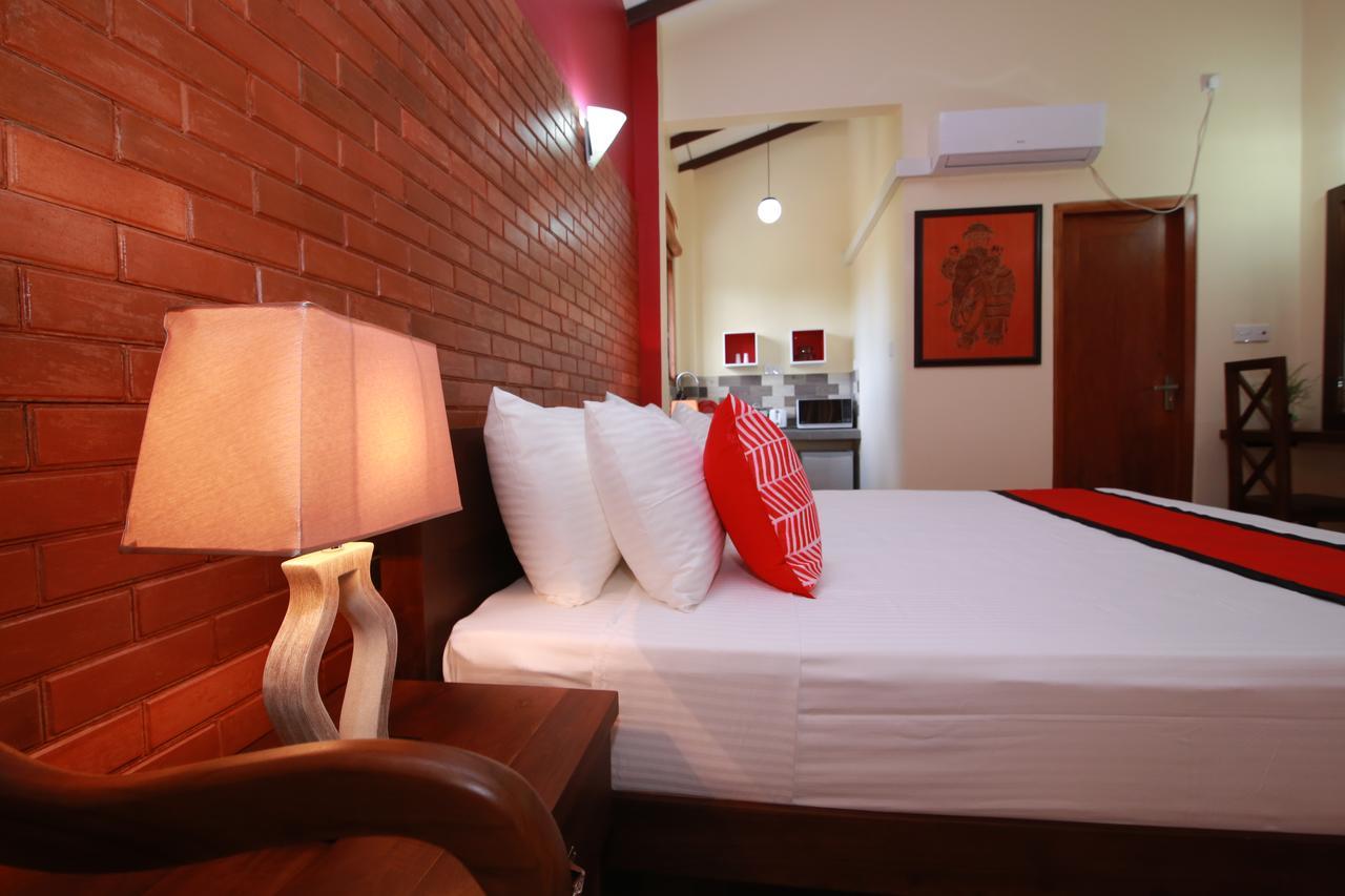 Athithi Villa Hikkaduwa Bagian luar foto