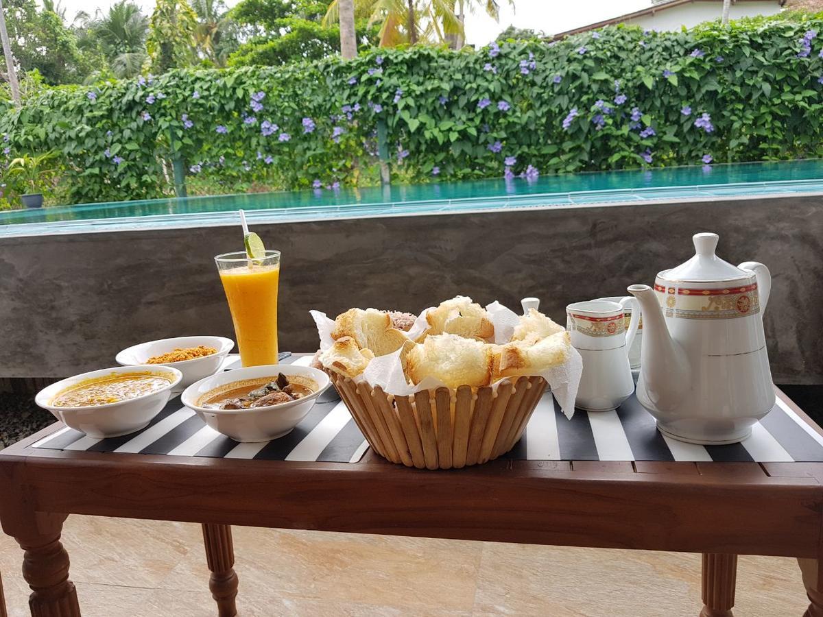 Athithi Villa Hikkaduwa Bagian luar foto