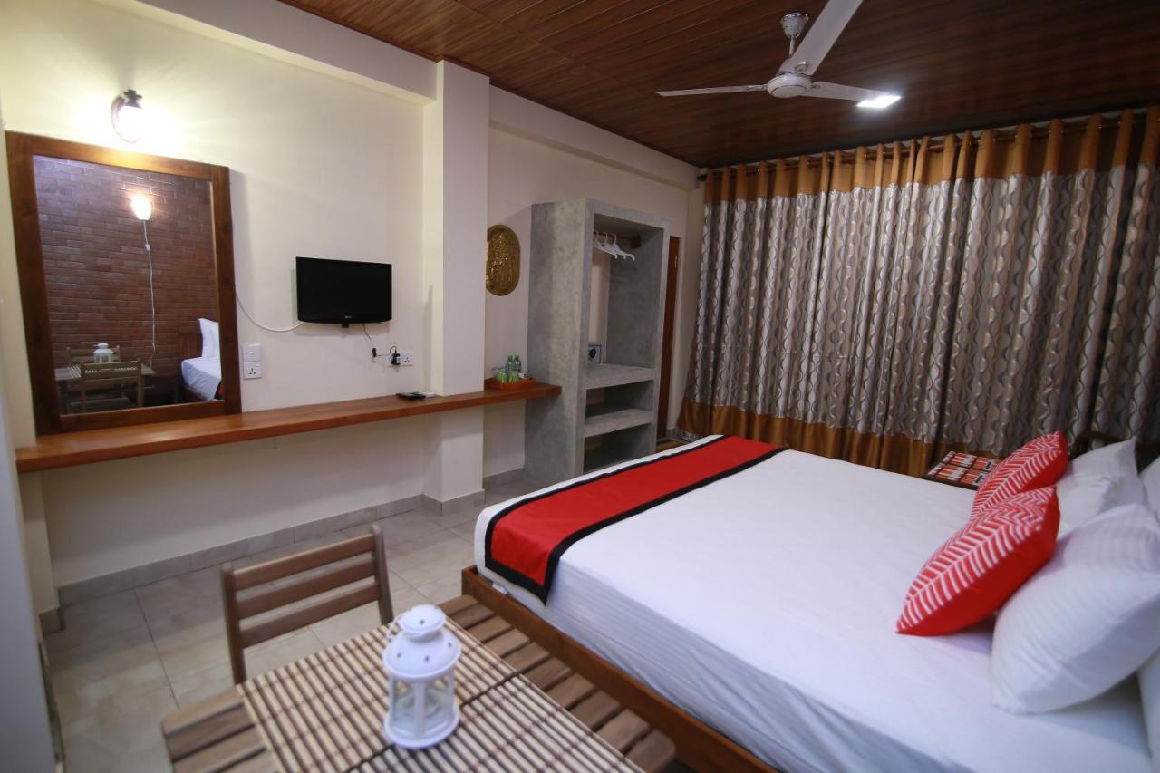 Athithi Villa Hikkaduwa Bagian luar foto